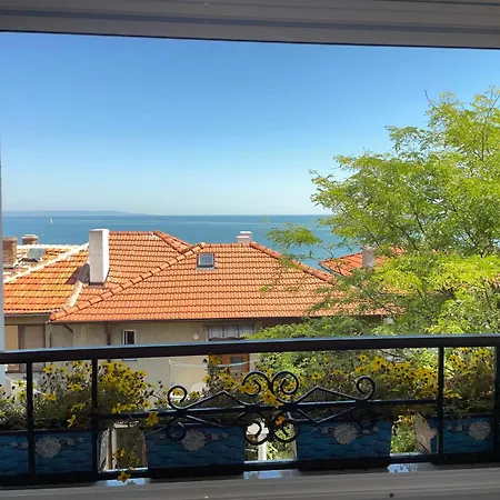 招待所 елени 索佐波尔