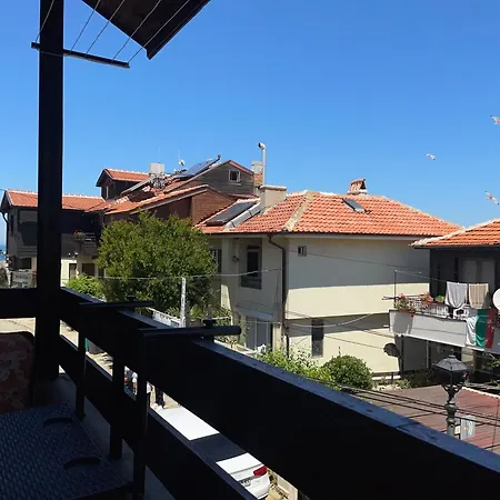 招待所 елени 索佐波尔