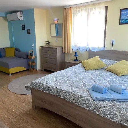 招待所 елени 索佐波尔