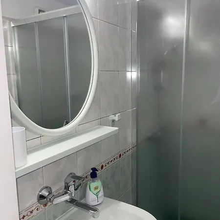елени 4*